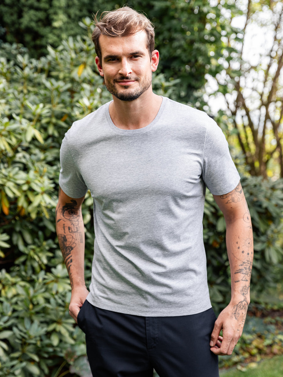 PÁNSKÉ ŠEDÉ TRIČKO